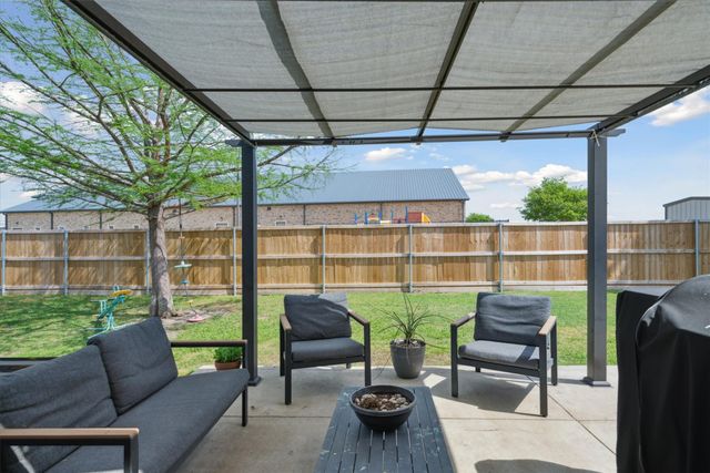 106 Rio Grande Drive, Crandall, TX 75114