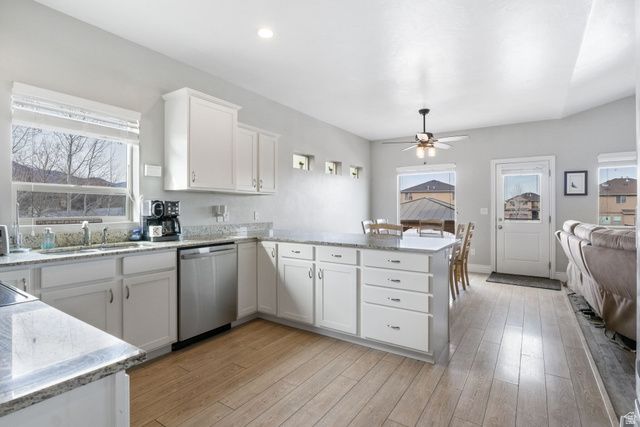 8949 S SOLIAI CIR, West Jordan, UT 84081