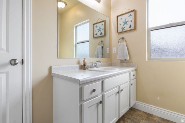 8949 S SOLIAI CIR, West Jordan, UT 84081