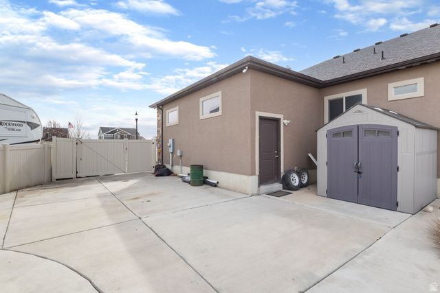 8949 S SOLIAI CIR, West Jordan, UT 84081