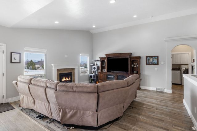 8949 S SOLIAI CIR, West Jordan, UT 84081