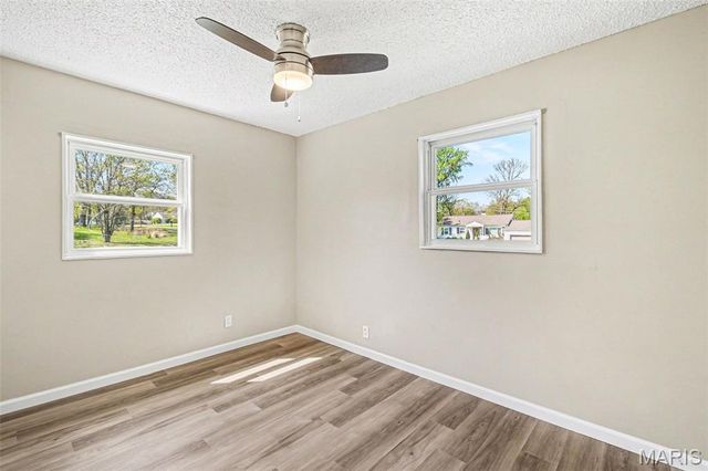 915 Coronet Drive, Ballwin, MO 63011