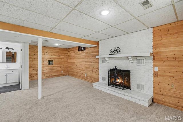 915 Coronet Drive, Ballwin, MO 63011