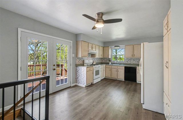 915 Coronet Drive, Ballwin, MO 63011