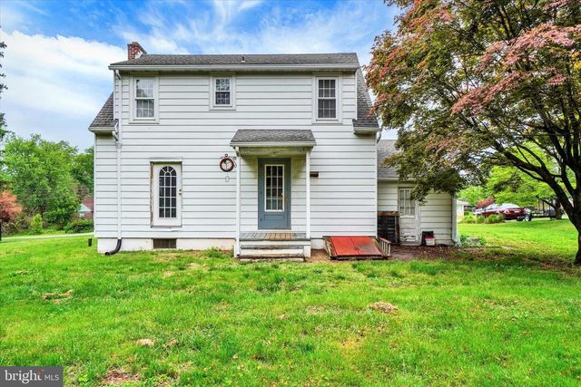 2024 SPRING ST, York, PA 17408