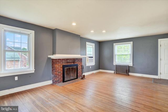 2024 SPRING ST, York, PA 17408