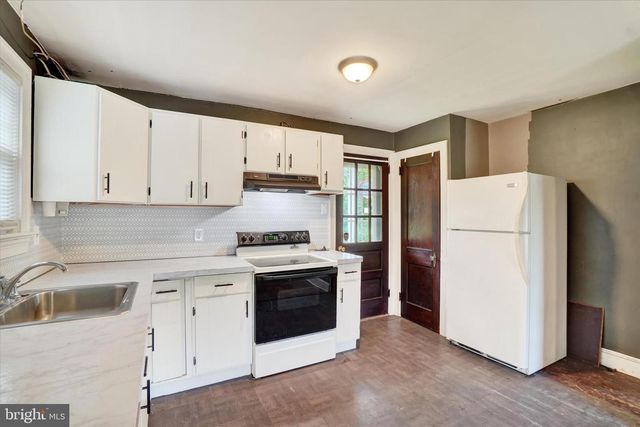 2024 SPRING ST, York, PA 17408