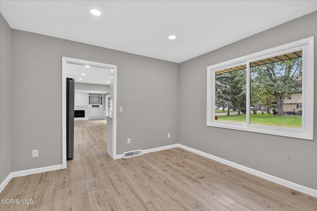 5637 Swan Creek Drive, Toledo, OH 43614