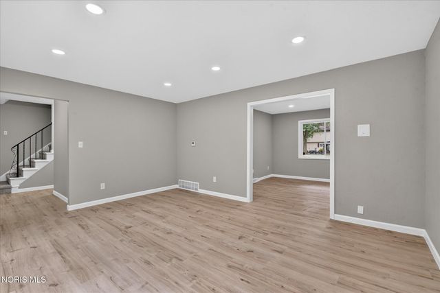 5637 Swan Creek Drive, Toledo, OH 43614