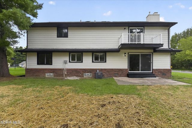 5637 Swan Creek Drive, Toledo, OH 43614