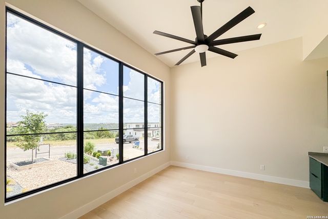 55 ALEX CIR, Boerne, TX 78006