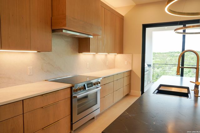 55 ALEX CIR, Boerne, TX 78006