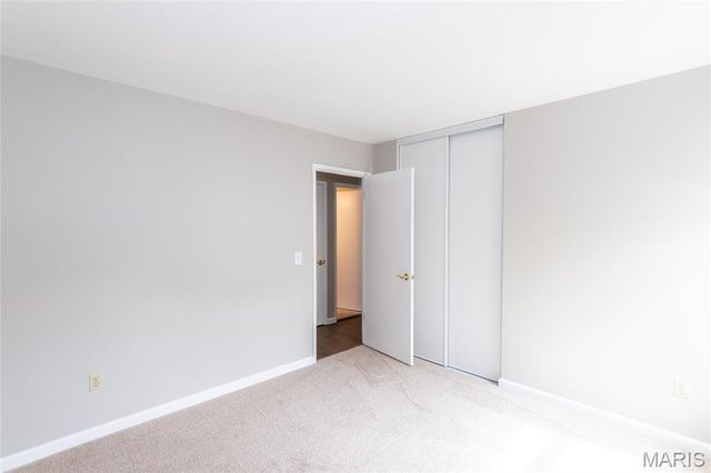 11 Wells Fargo Court, St Peters, MO 63376