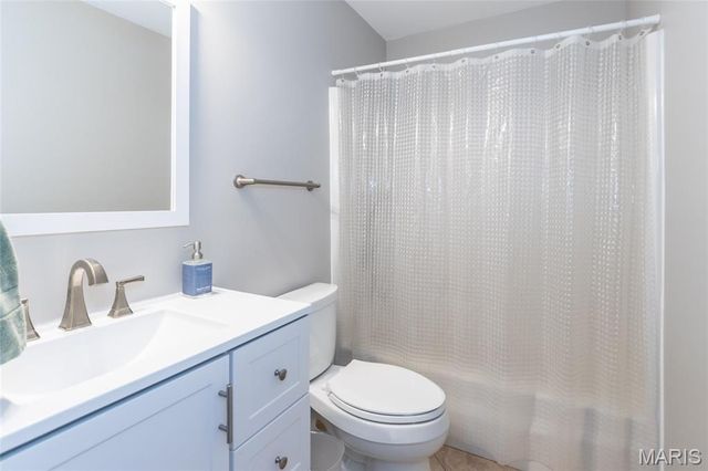 11 Wells Fargo Court, St Peters, MO 63376