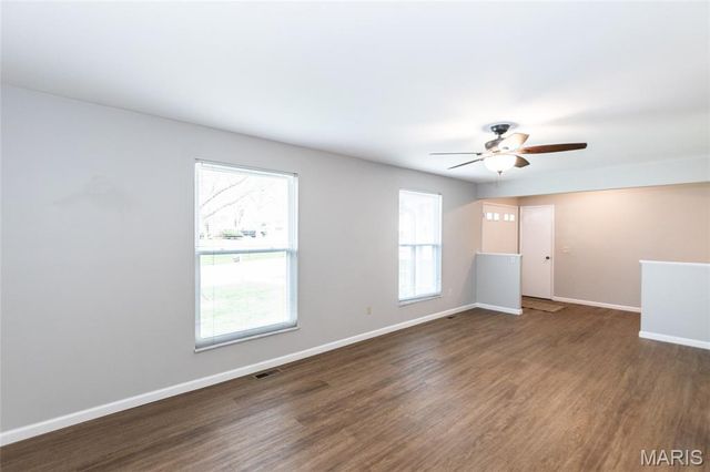 11 Wells Fargo Court, St Peters, MO 63376