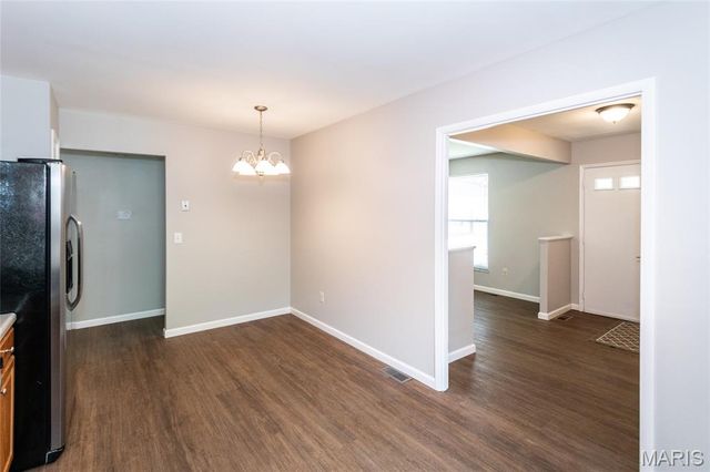 11 Wells Fargo Court, St Peters, MO 63376