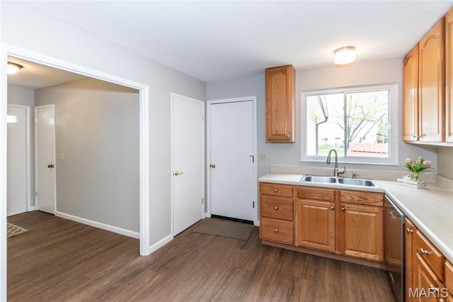 11 Wells Fargo Court, St Peters, MO 63376