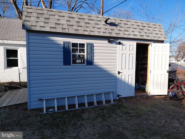 513 BEACON AVE, Paulsboro, NJ 08066