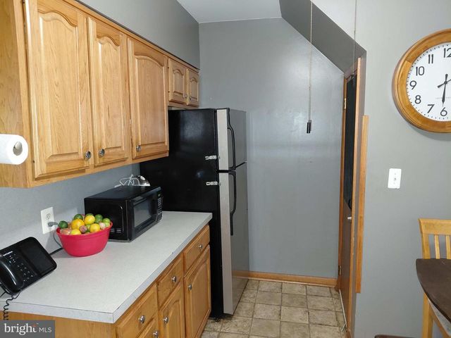 513 BEACON AVE, Paulsboro, NJ 08066