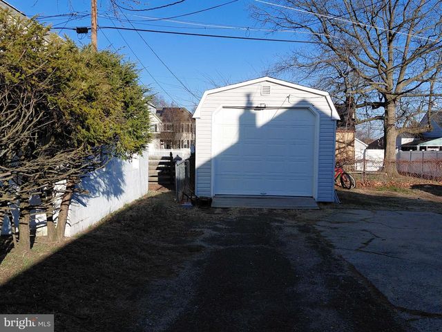 513 BEACON AVE, Paulsboro, NJ 08066