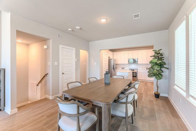 494 S Centro Circle A, Shenandoah, TX 77385