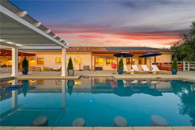 38125 Camino Sierra, Temecula, CA 92592