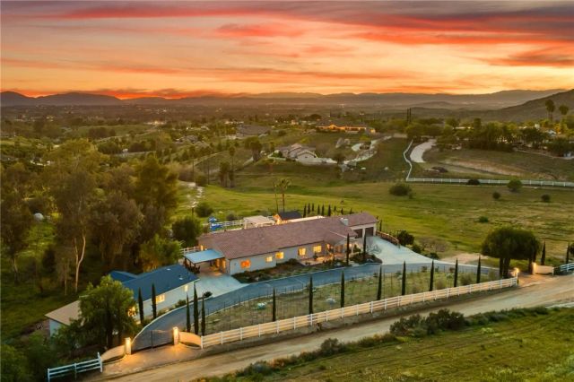 38125 Camino Sierra, Temecula, CA 92592