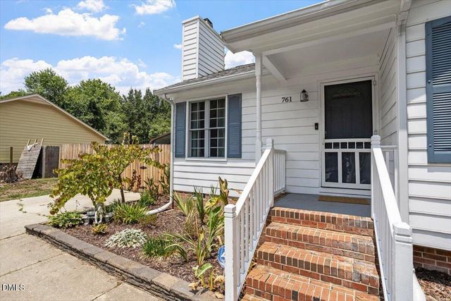 761 E Cardinal Drive, Fuquay Varina, NC 27526