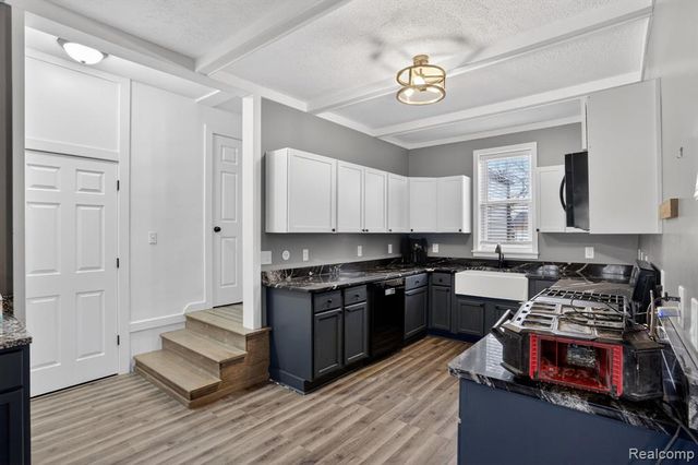 200 N River Road, Saginaw, MI 48609