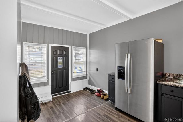 200 N River Road, Saginaw, MI 48609