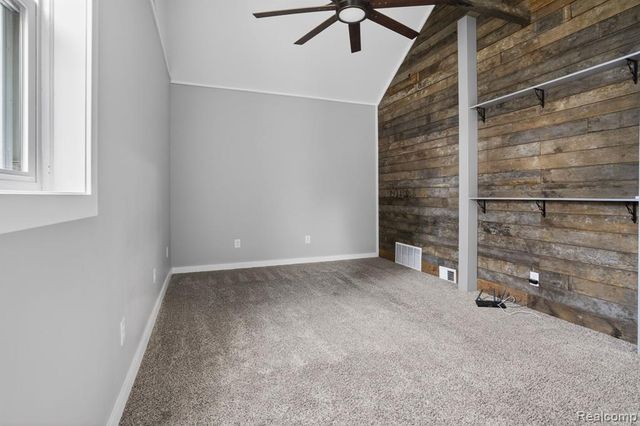 200 N River Road, Saginaw, MI 48609