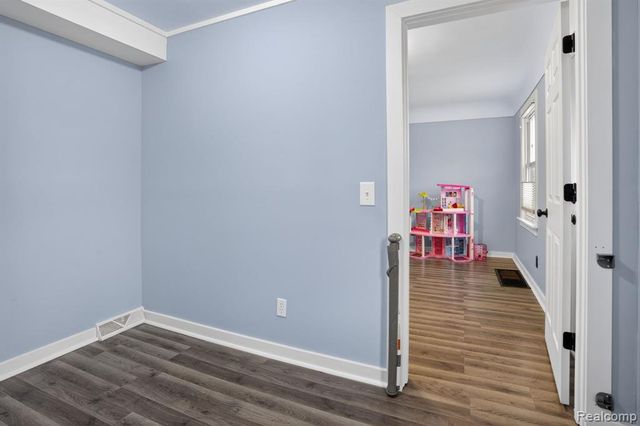 200 N River Road, Saginaw, MI 48609