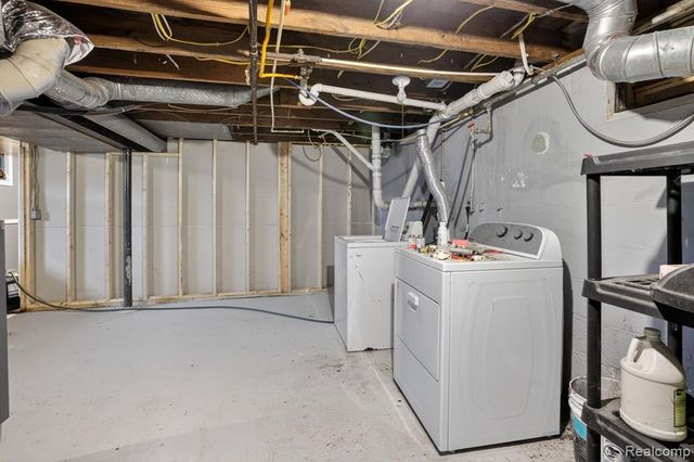 200 N River Road, Saginaw, MI 48609