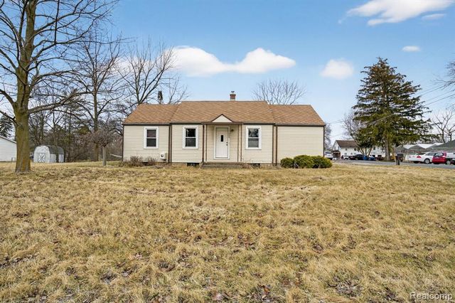 200 N River Road, Saginaw, MI 48609