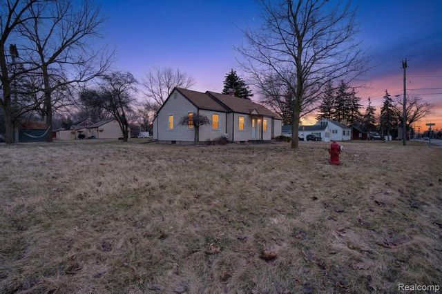 200 N River Road, Saginaw, MI 48609