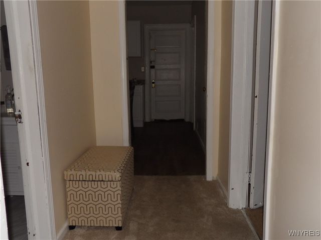 26 Pleasant Place, Buffalo, NY 14208