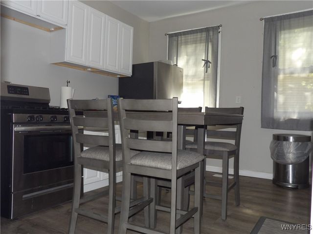 26 Pleasant Place, Buffalo, NY 14208