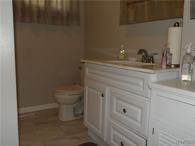 26 Pleasant Place, Buffalo, NY 14208