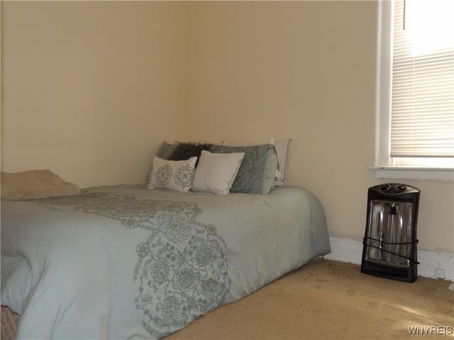 26 Pleasant Place, Buffalo, NY 14208