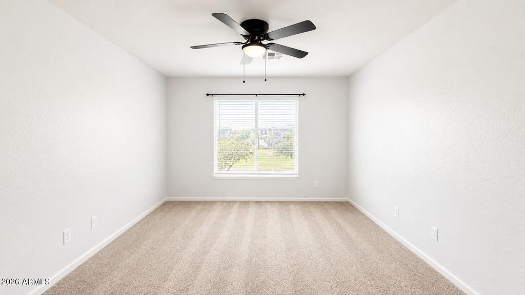 Image 7 of property listing at 5247 W Maldonado Road, Laveen, AZ 85339