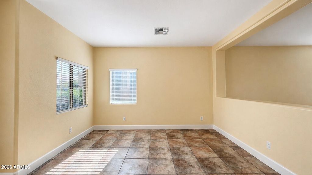 Image 8 of property listing at 5247 W Maldonado Road, Laveen, AZ 85339