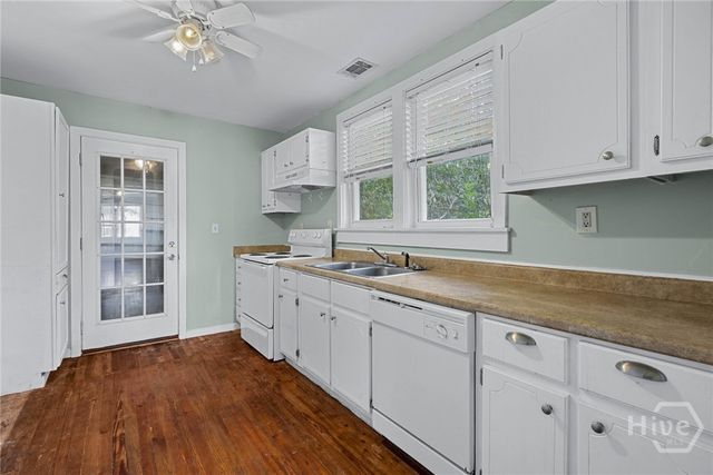 2825 Wicklow Street, Savannah, GA 31404