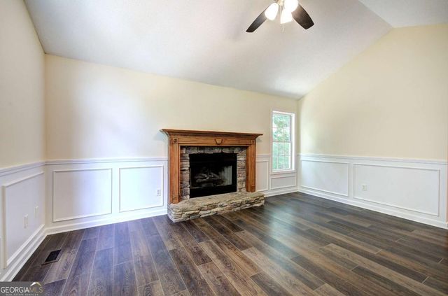 290 Whispering Waters Drive, Jasper, GA 30143