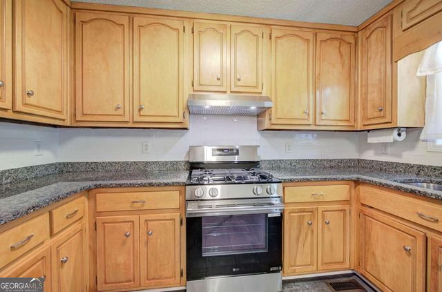 290 Whispering Waters Drive, Jasper, GA 30143