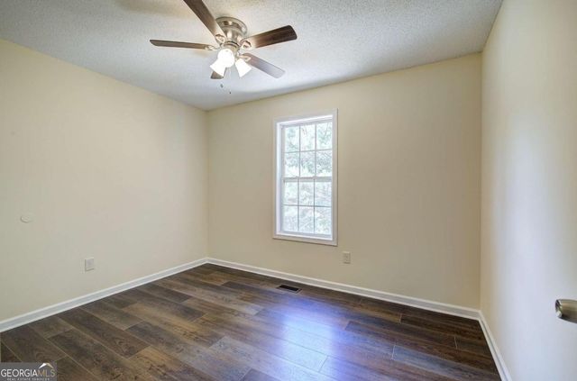 290 Whispering Waters Drive, Jasper, GA 30143