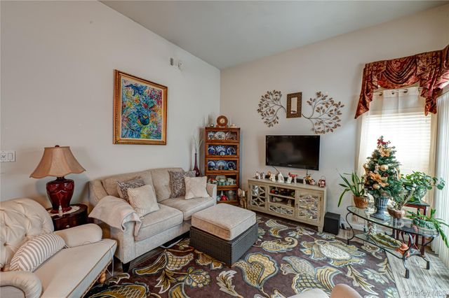 408 Leisure Drive, Ridge, NY 11961