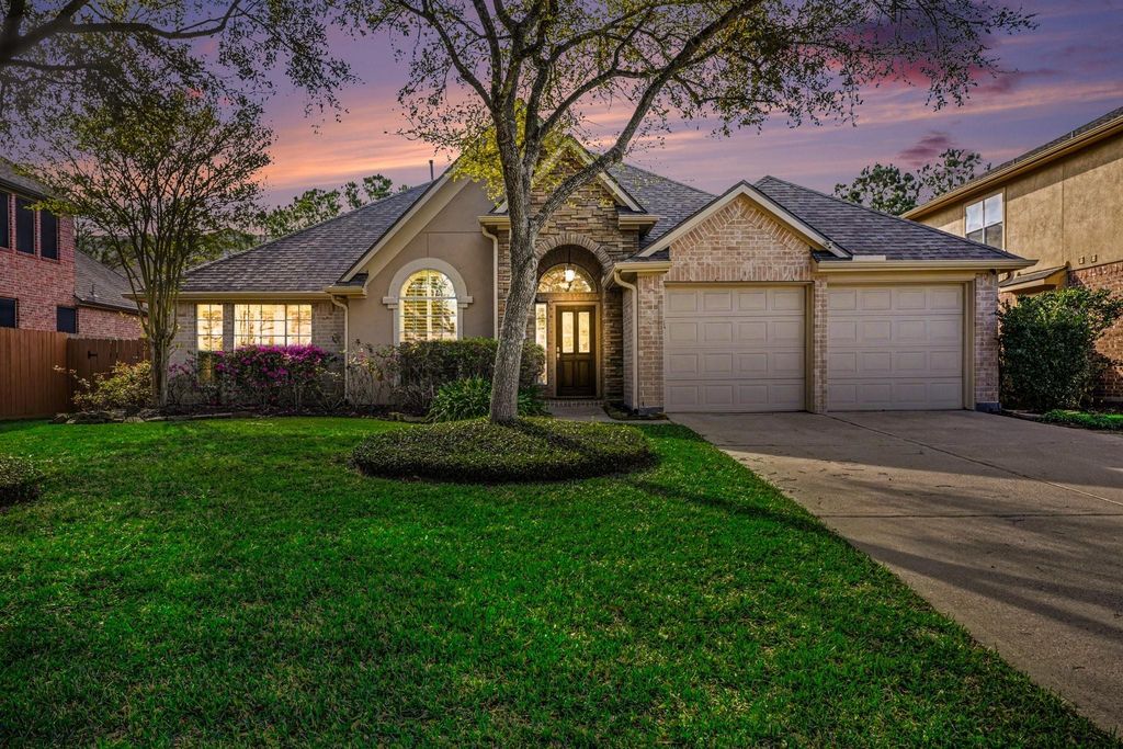 2891 Tuscania Lane, League City, TX 77573