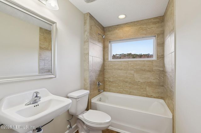 53072 CLEAR LAKE Drive, Callahan, FL 32011