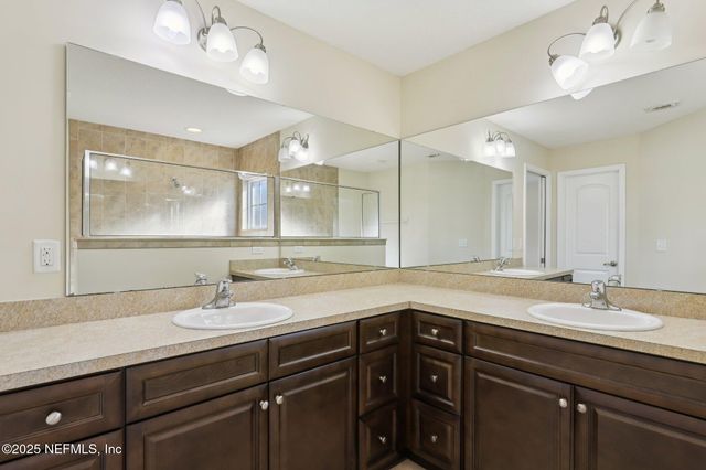 53072 CLEAR LAKE Drive, Callahan, FL 32011