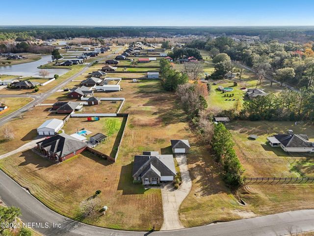 53072 CLEAR LAKE Drive, Callahan, FL 32011